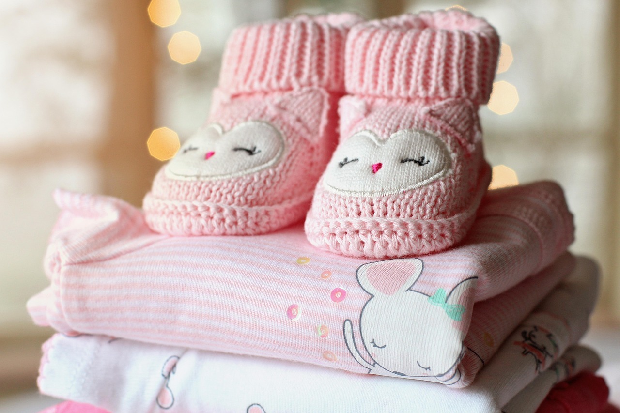How to Build a Baby Capsule Wardrobe