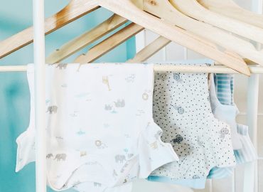 How to Build a Baby Capsule Wardrobe
